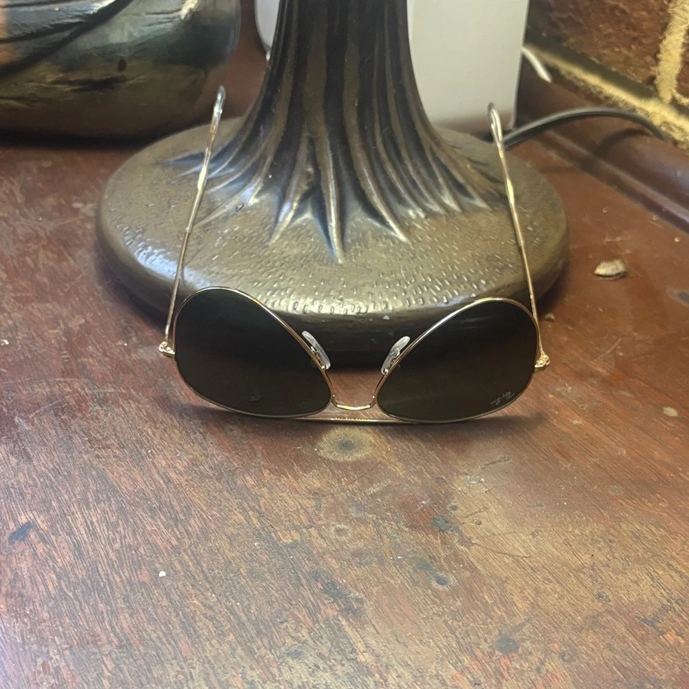 Ray-Ban Gold Frame Aviator Sunglasses